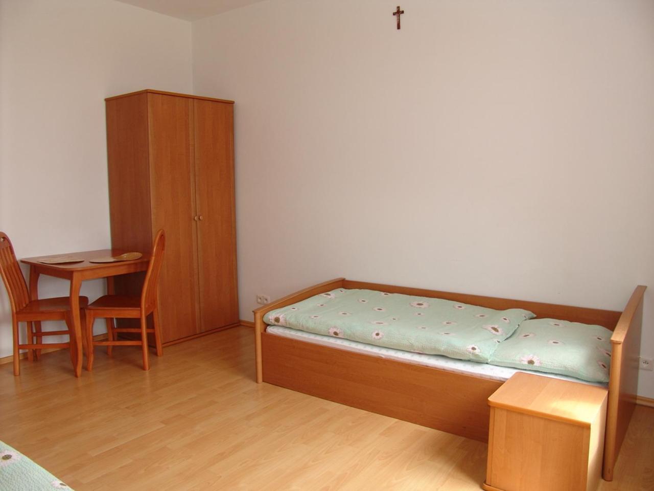 Hotel Dom Pielgrzyma - Gora Sw Anny Gora Swietej Anny Exterior foto