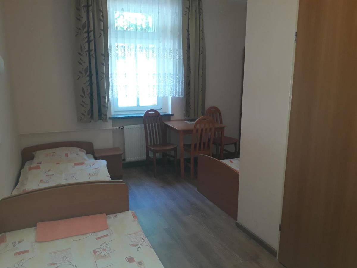 Hotel Dom Pielgrzyma - Gora Sw Anny Gora Swietej Anny Exterior foto